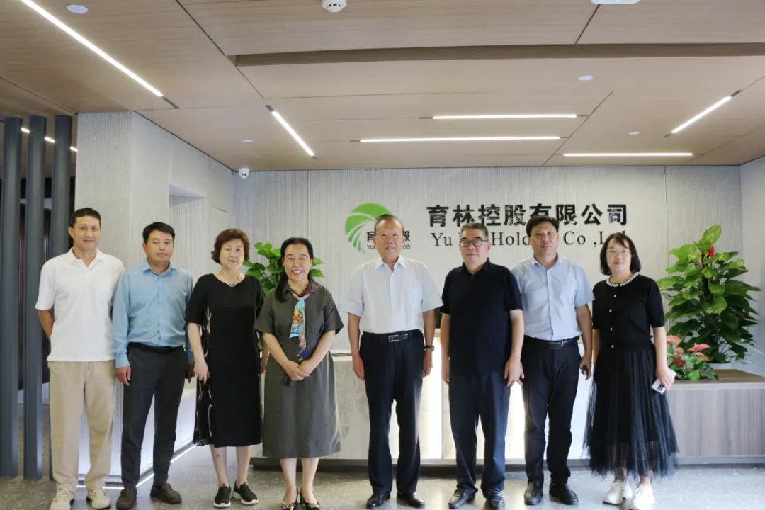 鄭州慈善總會姚待獻會長一行蒞臨育林走訪慰問